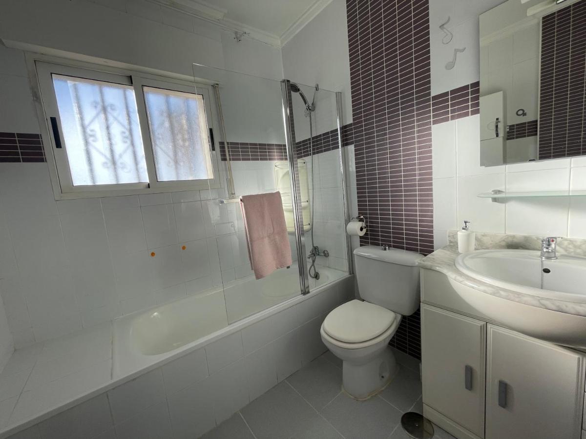 Casa Con Jardin Y Terraza 3 Dormitorios ロス・アルカサレス エクステリア 写真